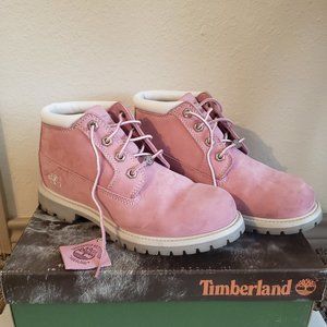 Timberland boots in Pink